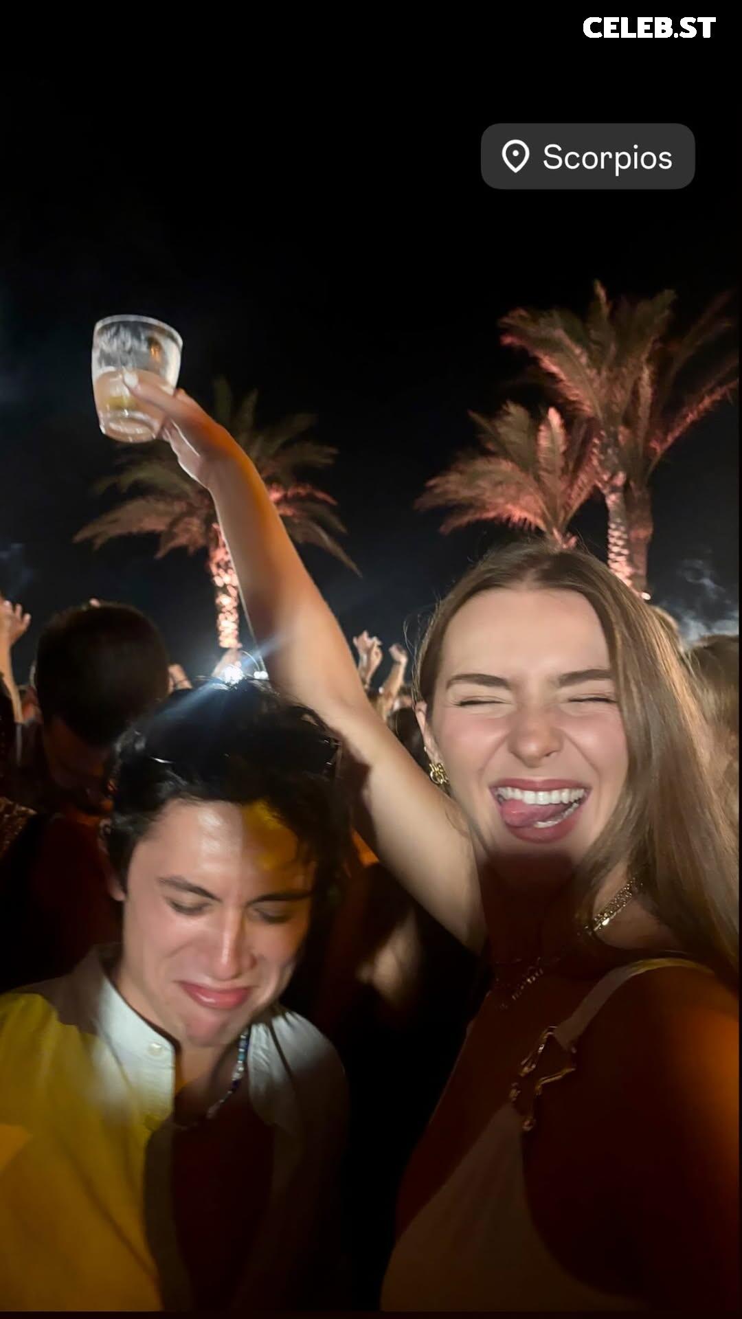 Emma Char (emmaa_char) Image 10599565