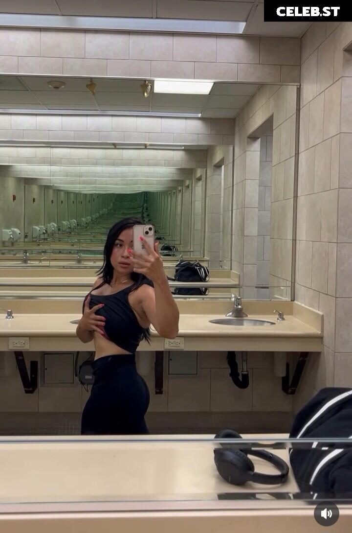 Lizzy Image 10599573