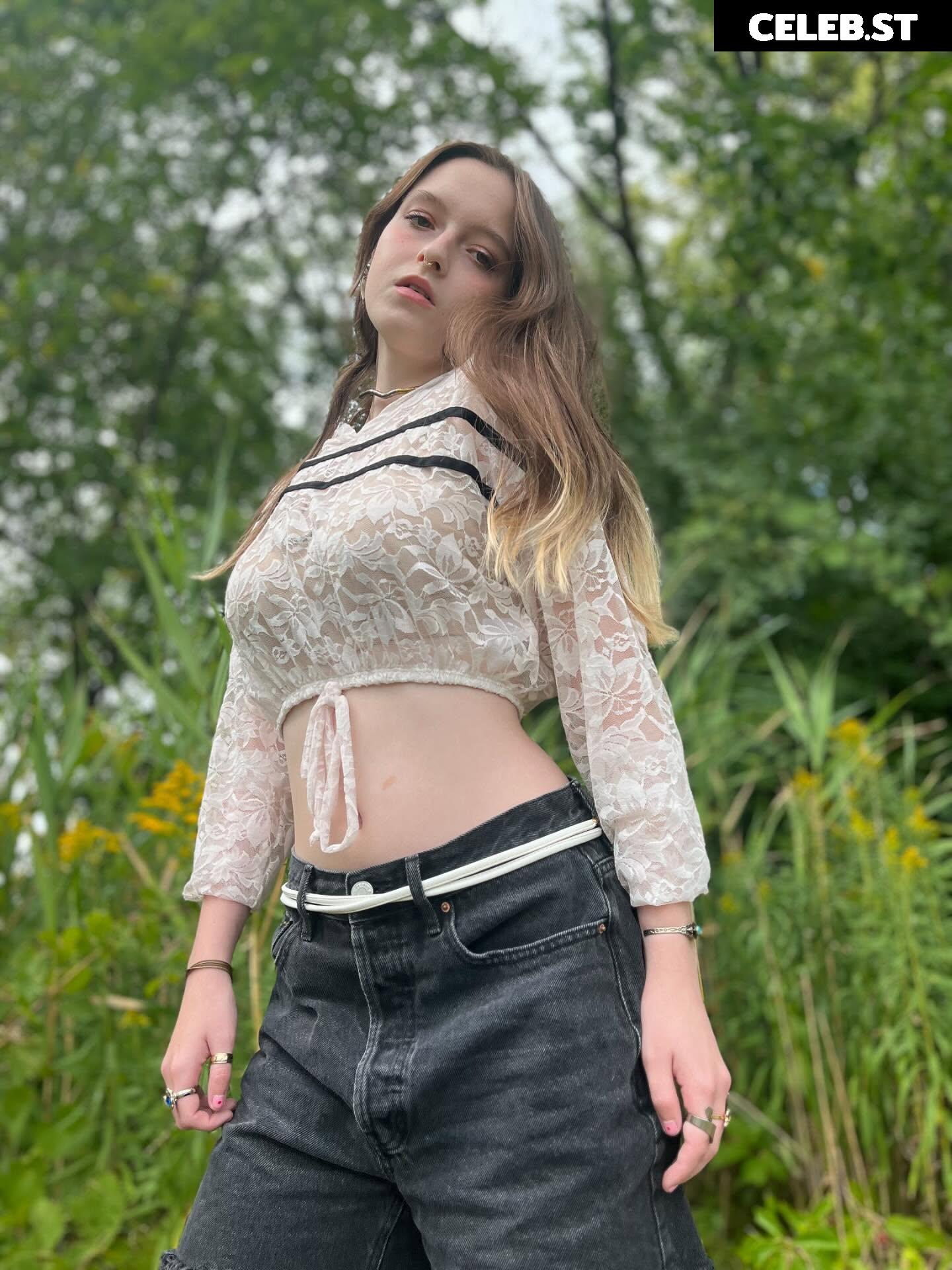 unoangryone | vonthedon | Veronica Image 10476481