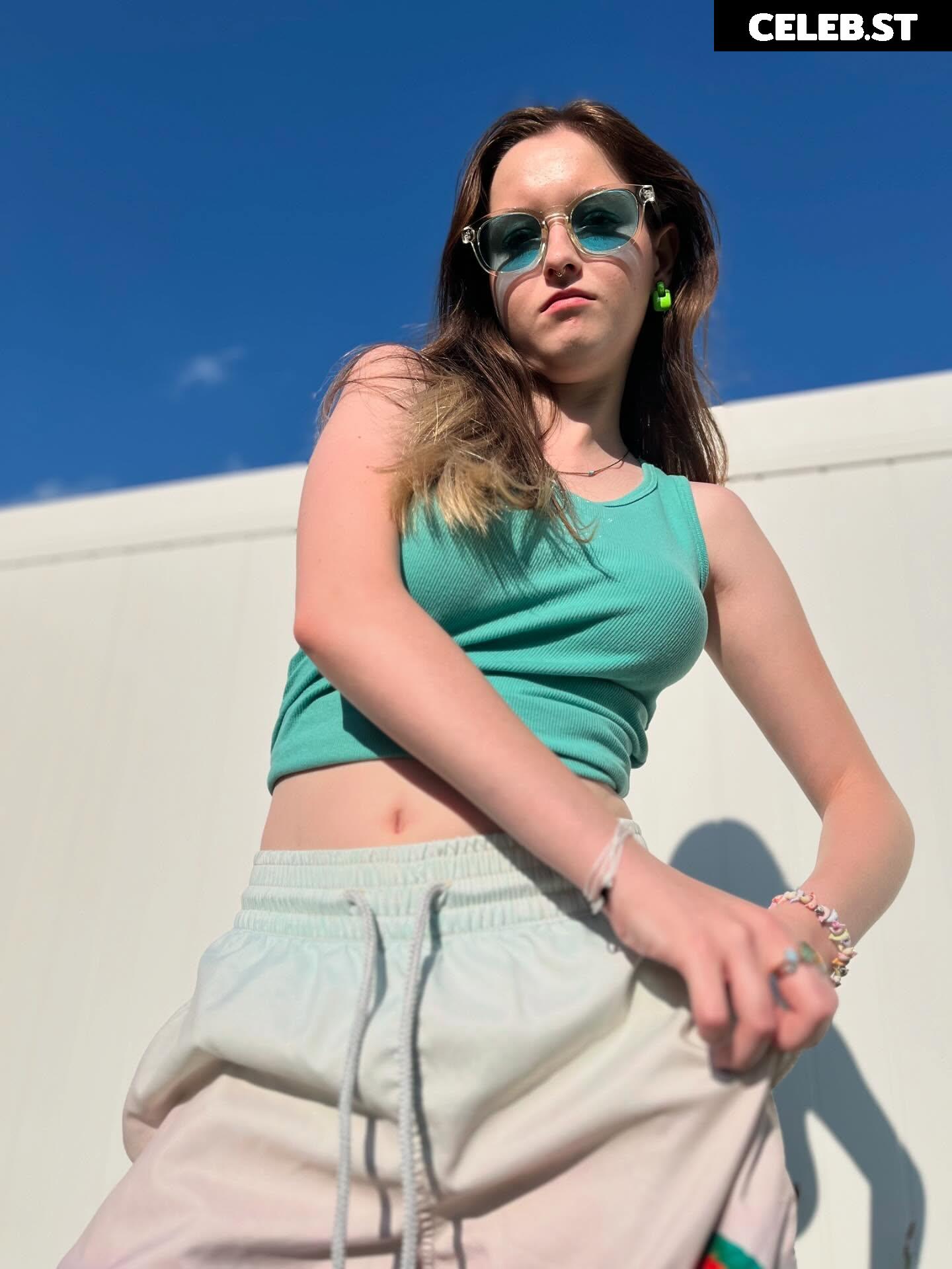 unoangryone | vonthedon | Veronica Image 10476387