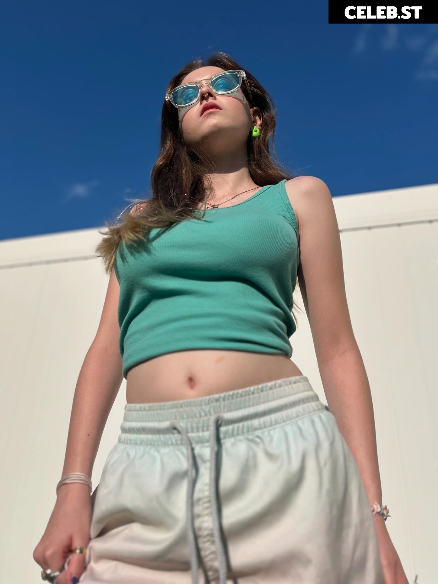 unoangryone | vonthedon | Veronica Image 10476386