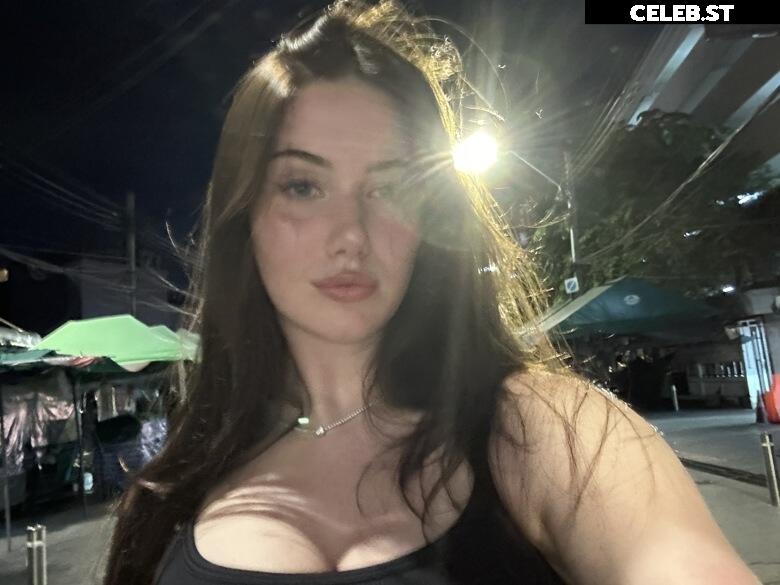 Faye.sxh Image 1034879