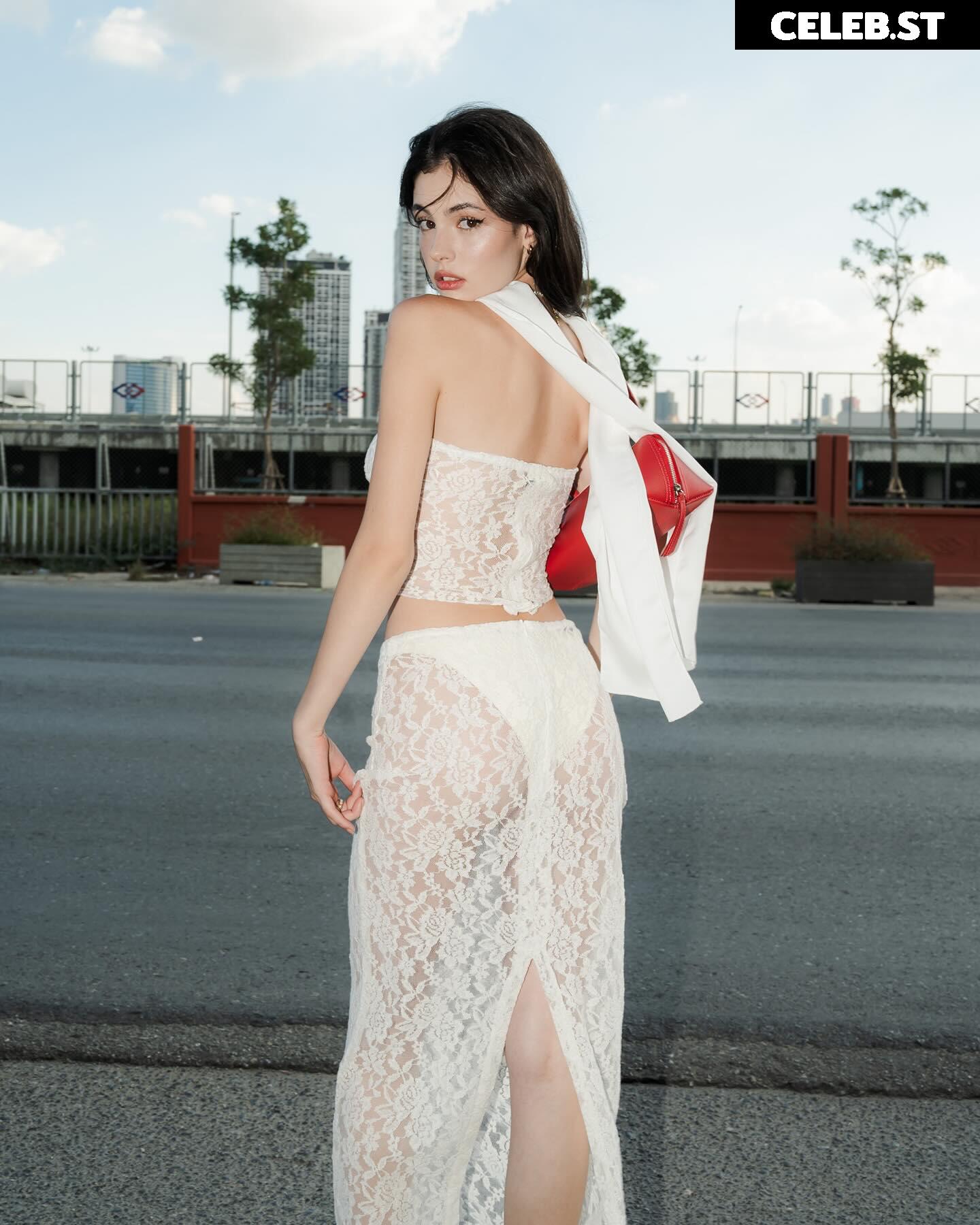 Sonya Zoloeva Image 10348777