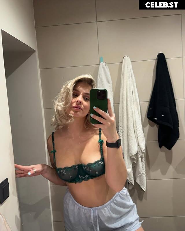Stelliemay / Meaavery Image 10317510