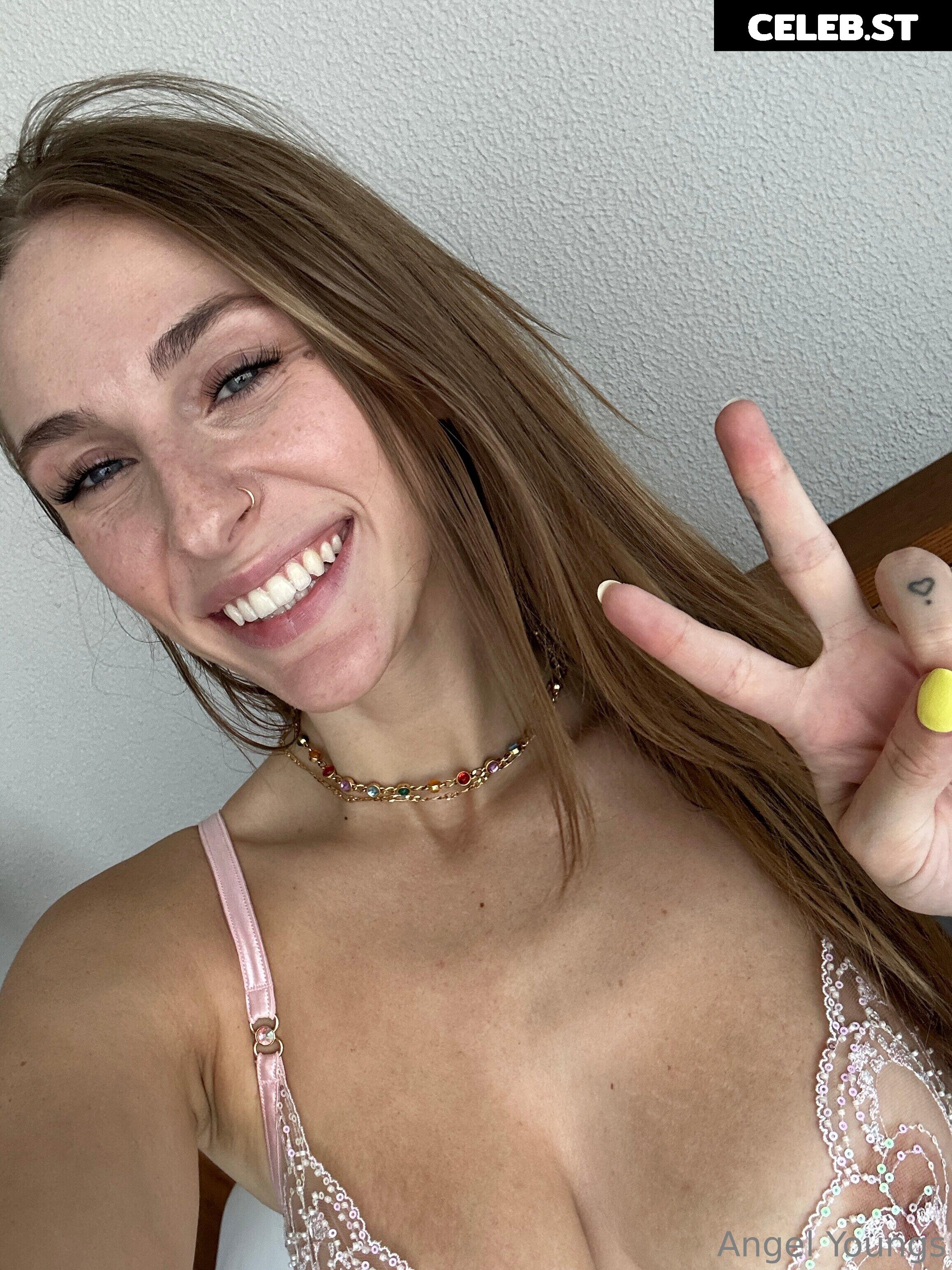 Angel Youngs / angelyoungsxxx Image 10316841