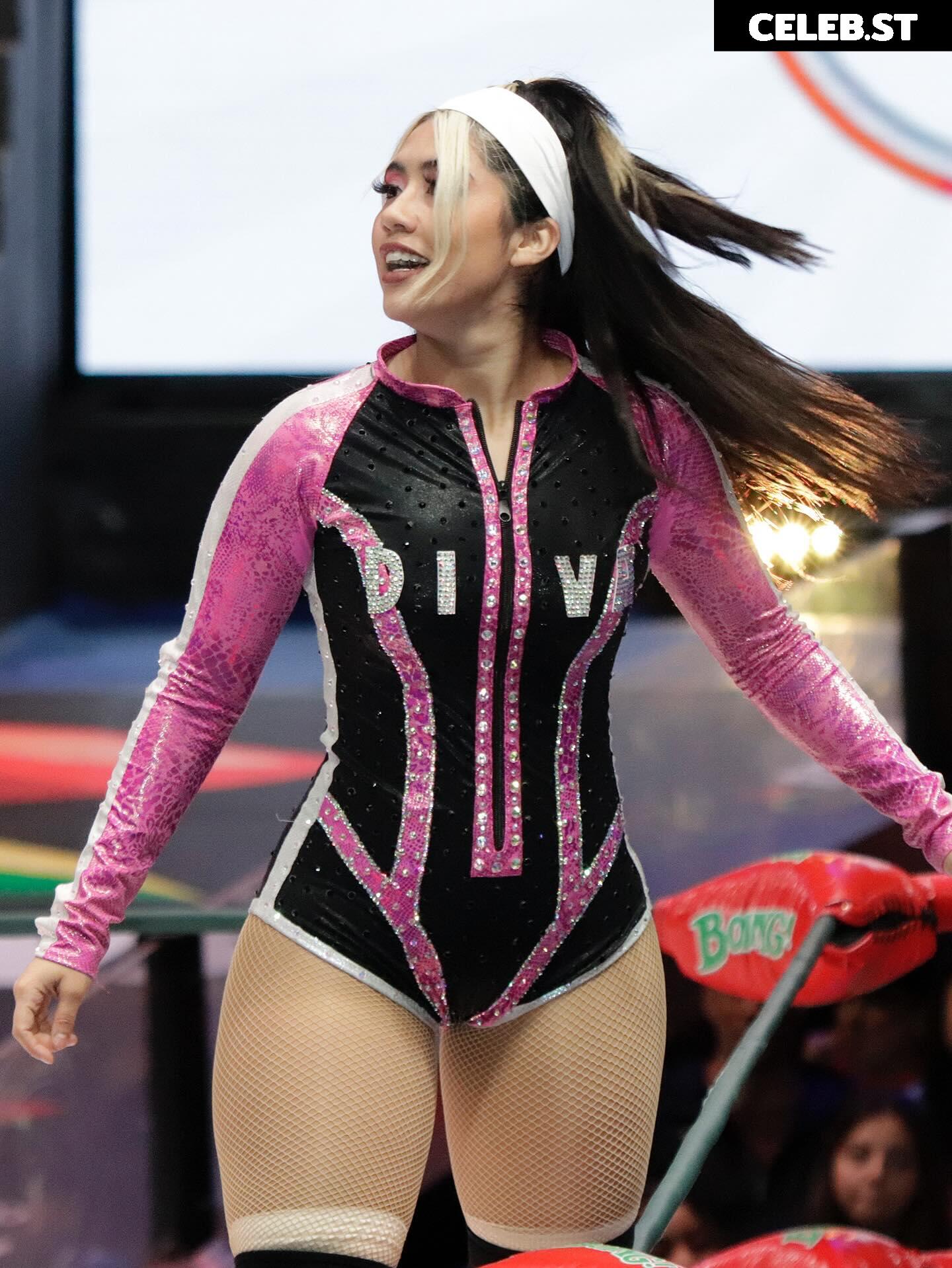 Women of Professional Wrestling Image 10311088