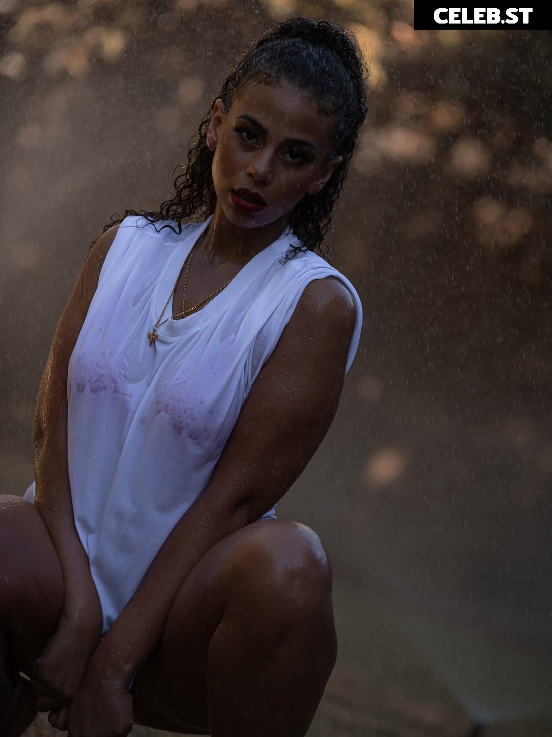 Samantha Irvin - WWE Image 10311264