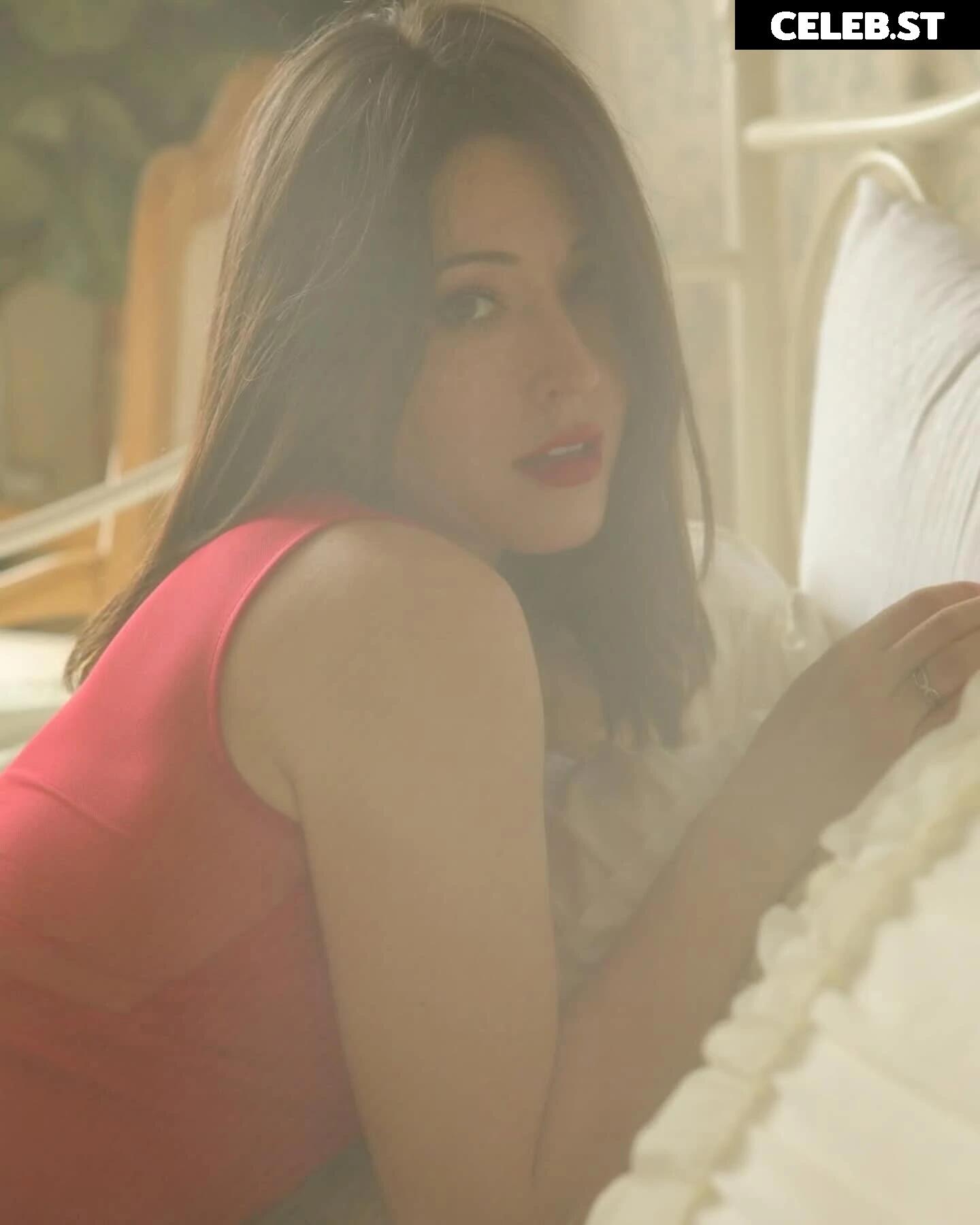 Audrey Bradford / dreybradford Image 10313546