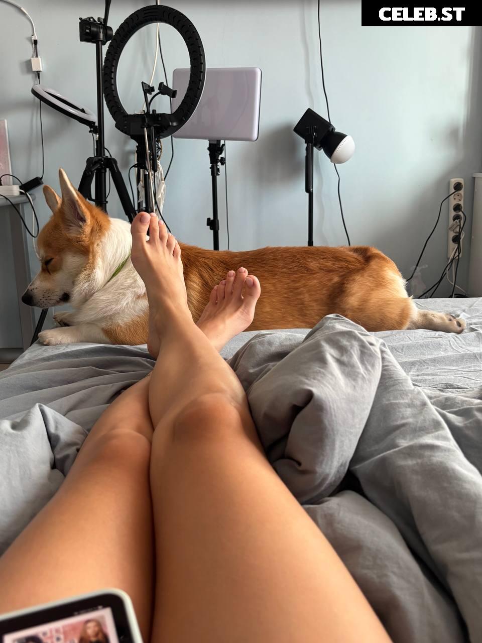 Loonassoftfeet Image 10313144