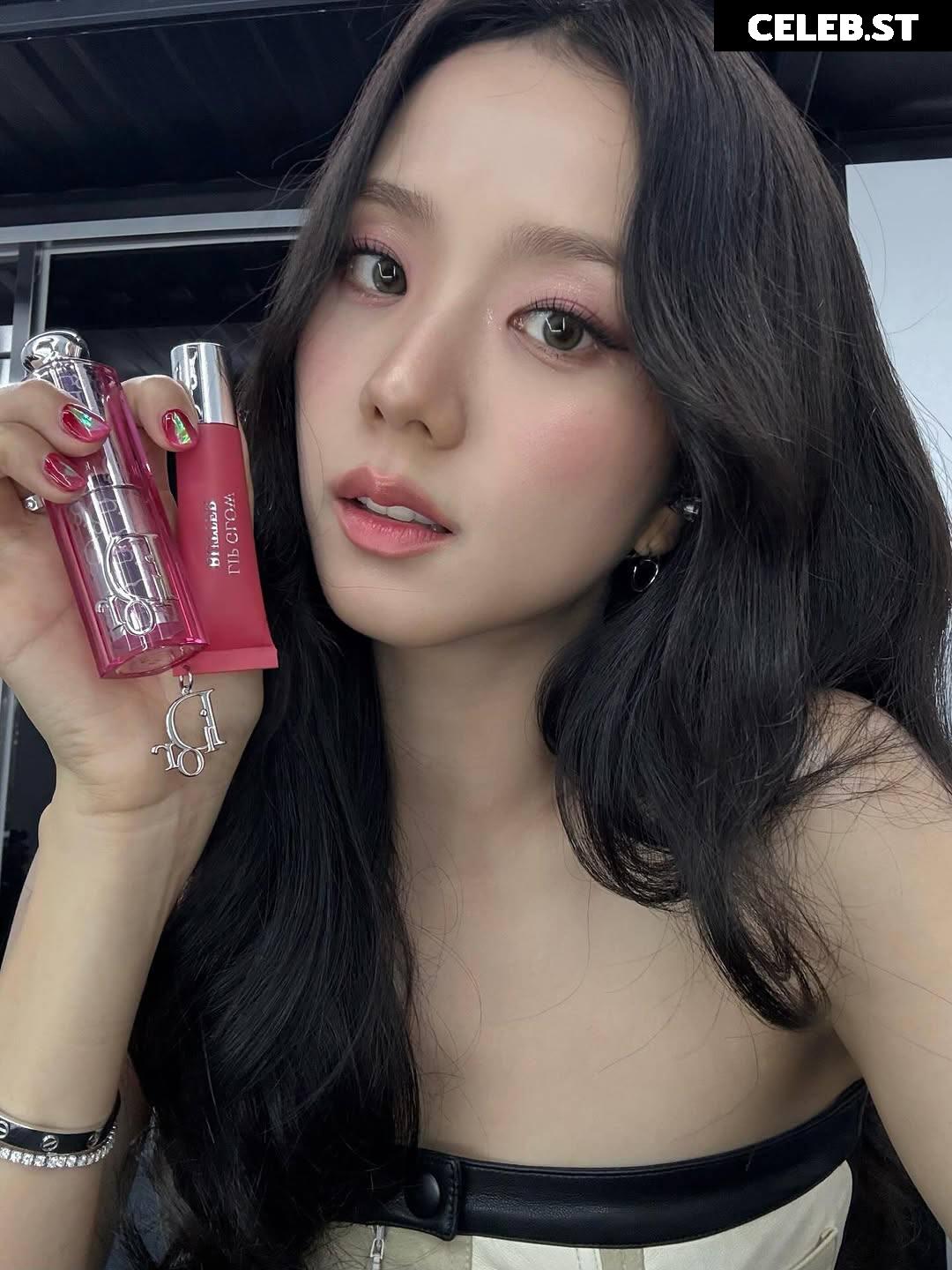 Jisoo  || - BLΛƆKPIИK ( BLACKPINK ) Image 10312332