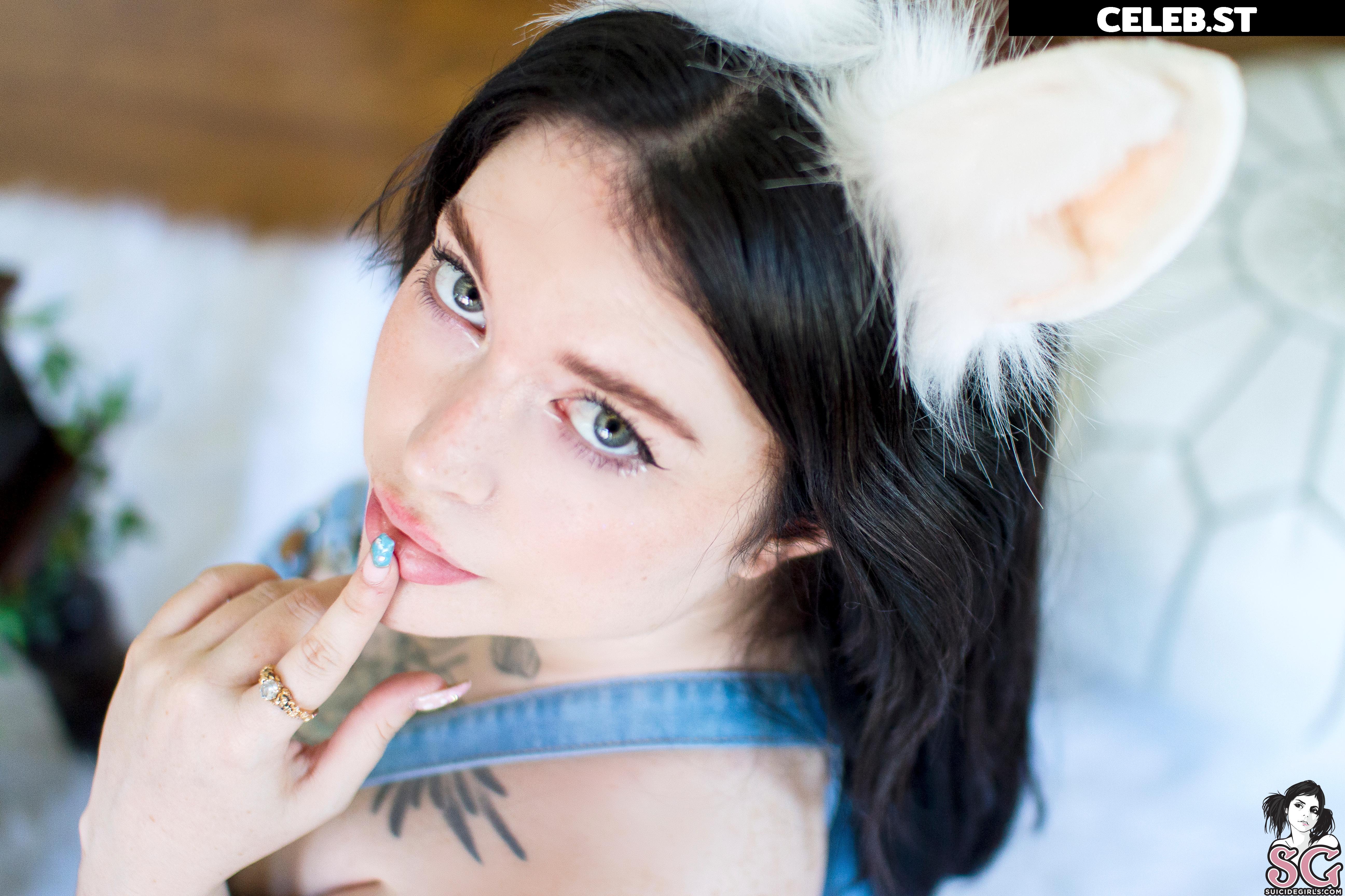 Marina Mui / marinamuimui Image 10323732