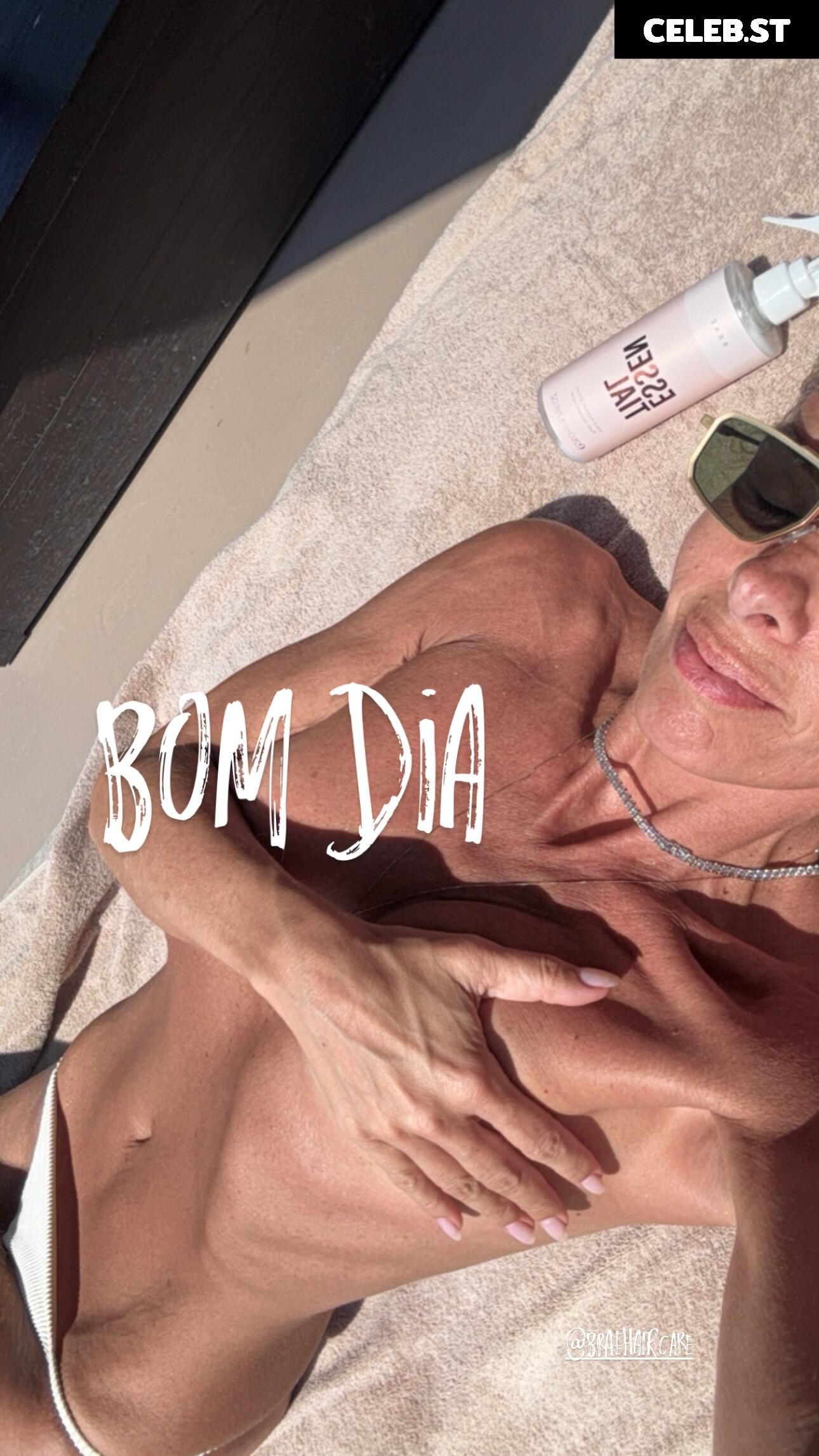 Adriane Galisteu Image 10338311