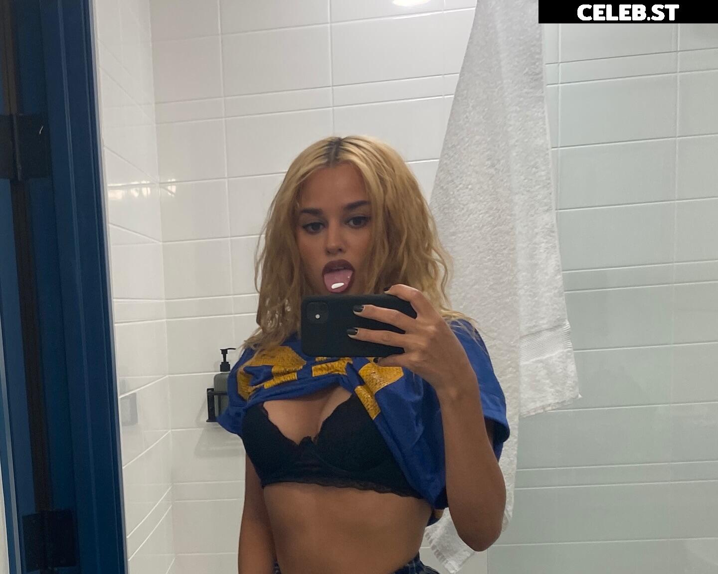 Tommy Genesis Image 10334154