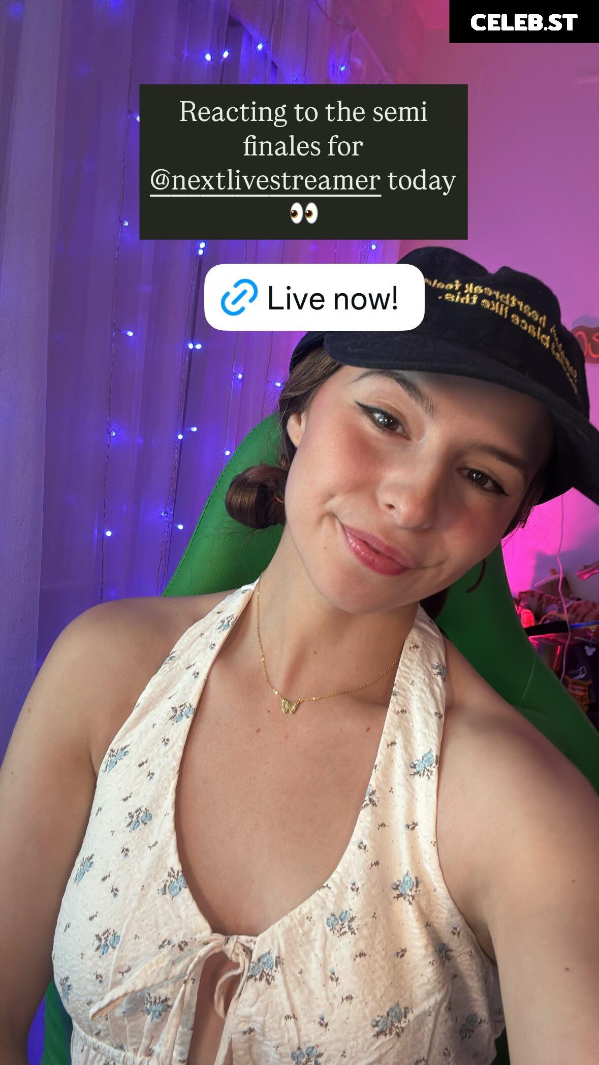 Chelsea Cook / WhoisChelsea Image 10334357