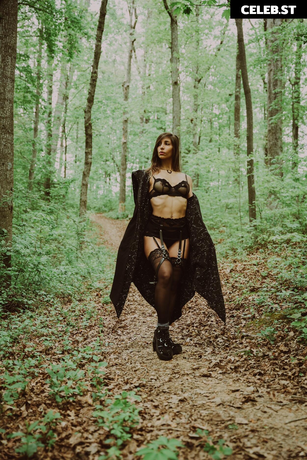 littlefitdevil / Carla Outes Image 10337742