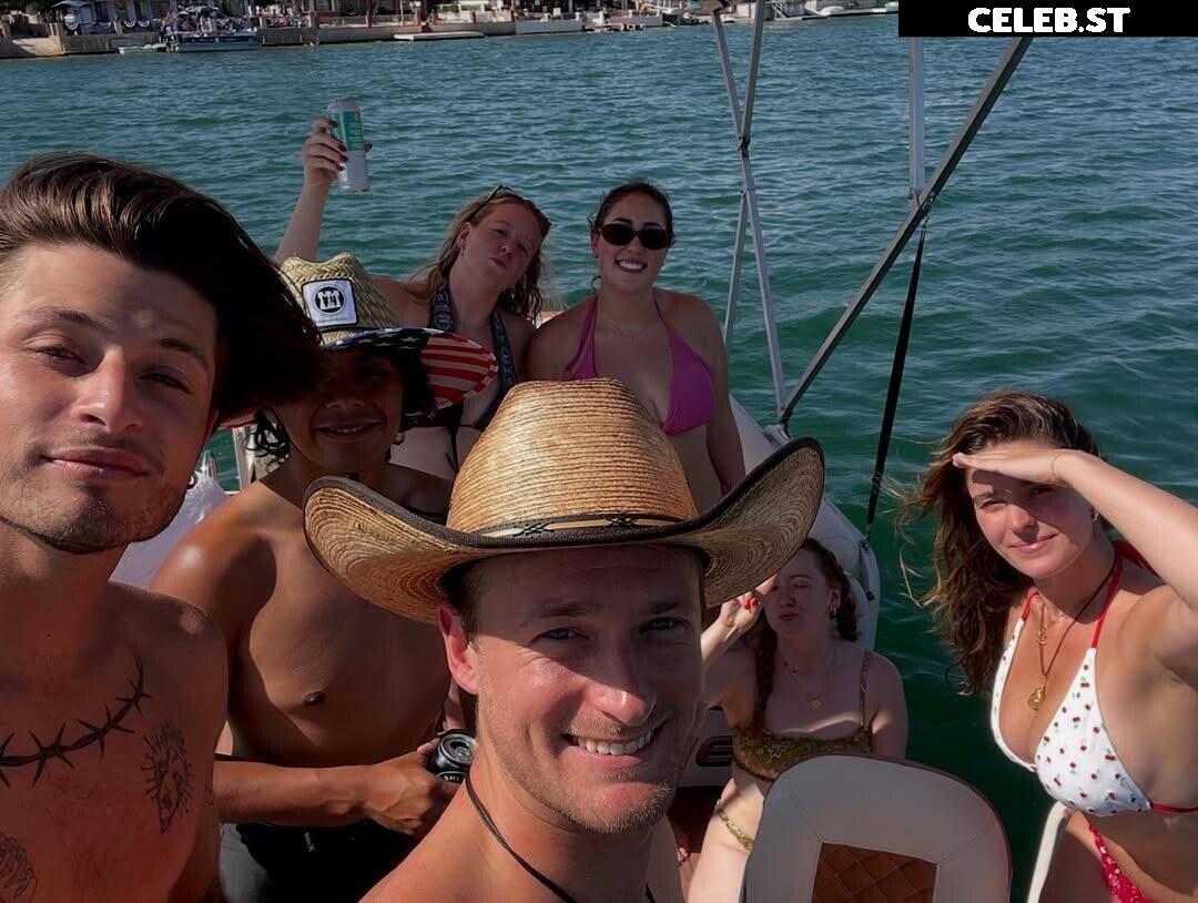 Taya Miller / Tayamillerr Image 10331454