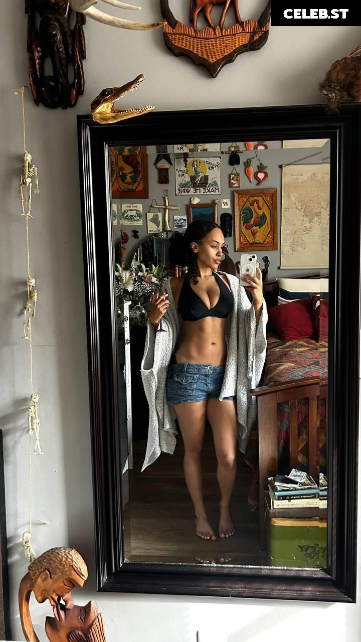 Aaliyeezy Image 10331446