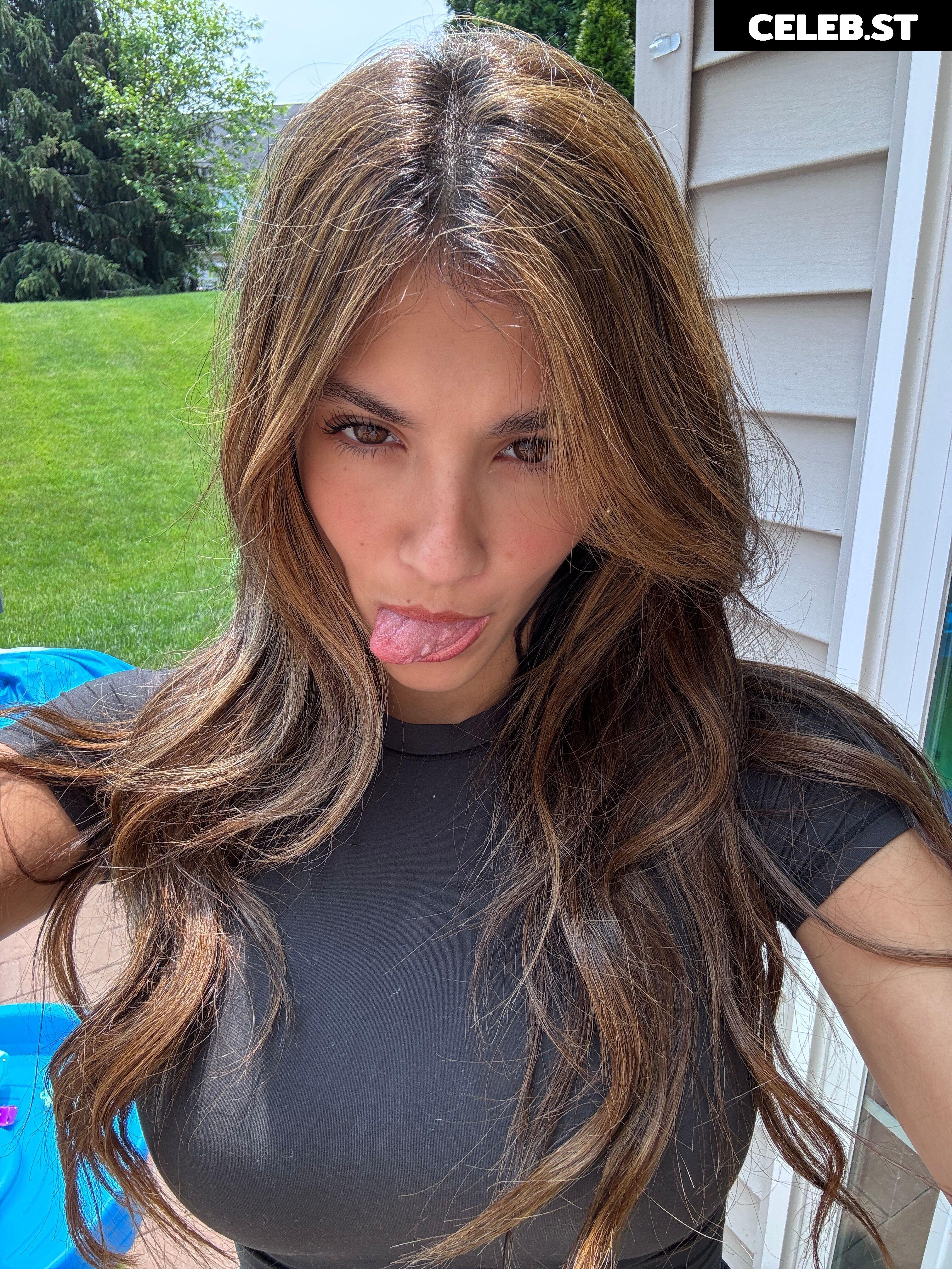 Ella Bailey / Ellaabailey / Ella_live Image 10331779