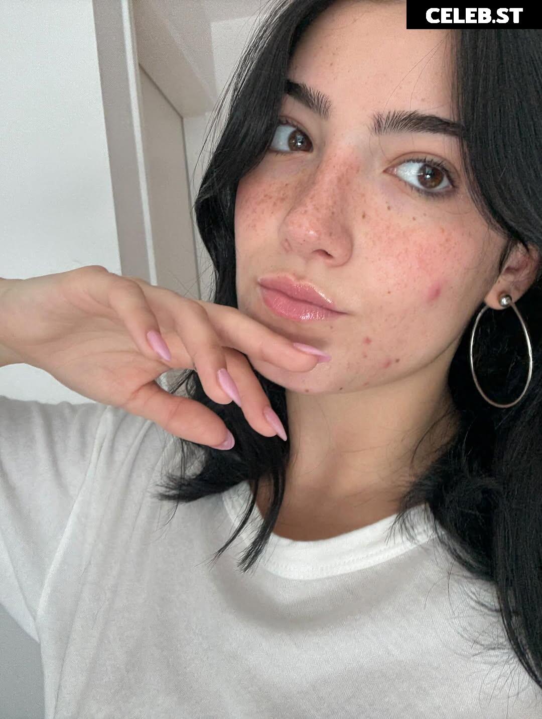 Charli D&#039;Amelio / Charli Damelio Image 10331256