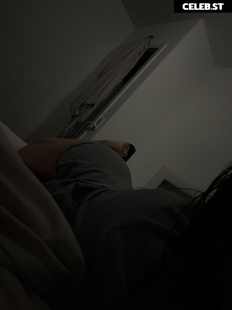 Faye.sxh Image 1033312