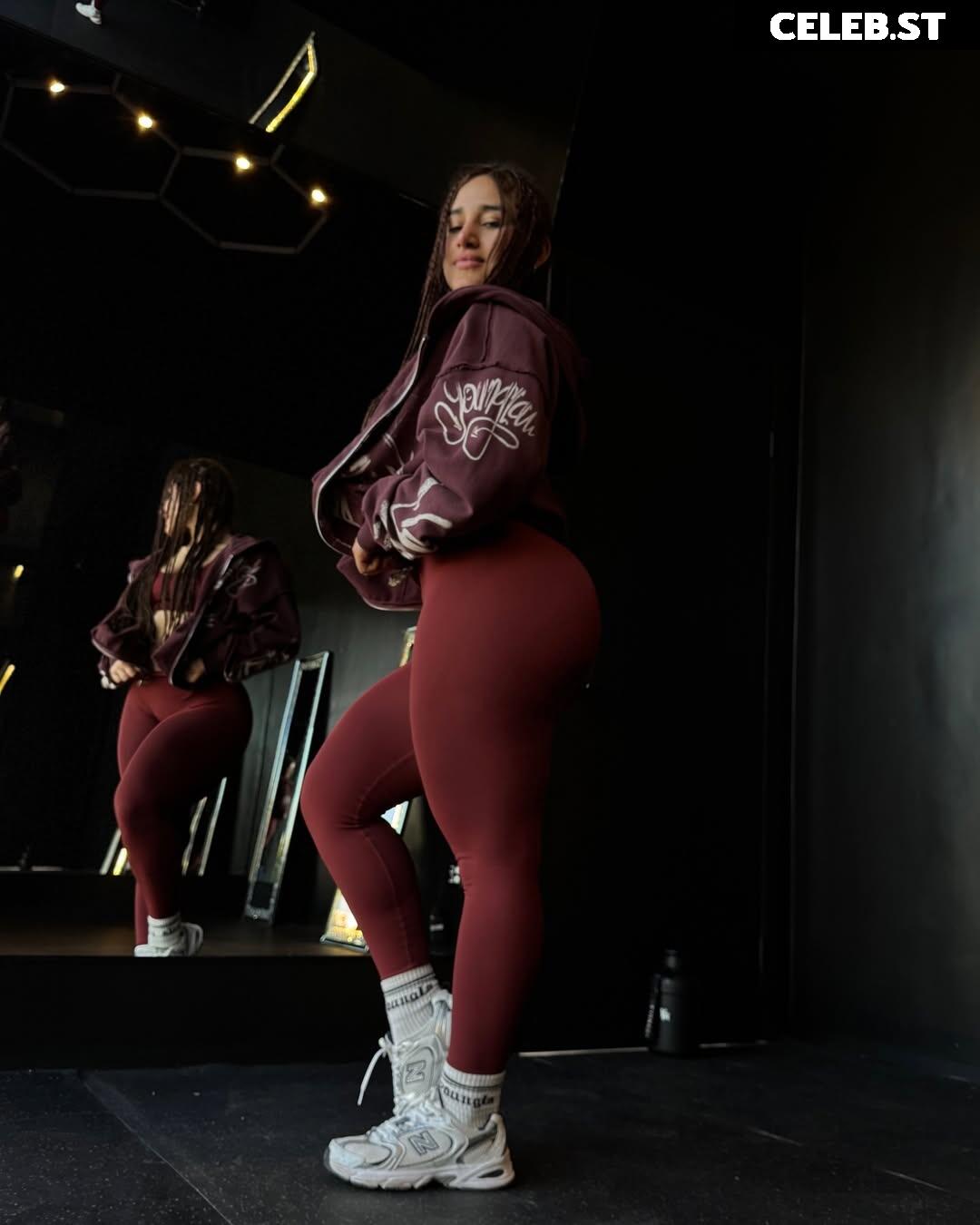 jasmine.rguez / jasmine rodriguez Image 10332117