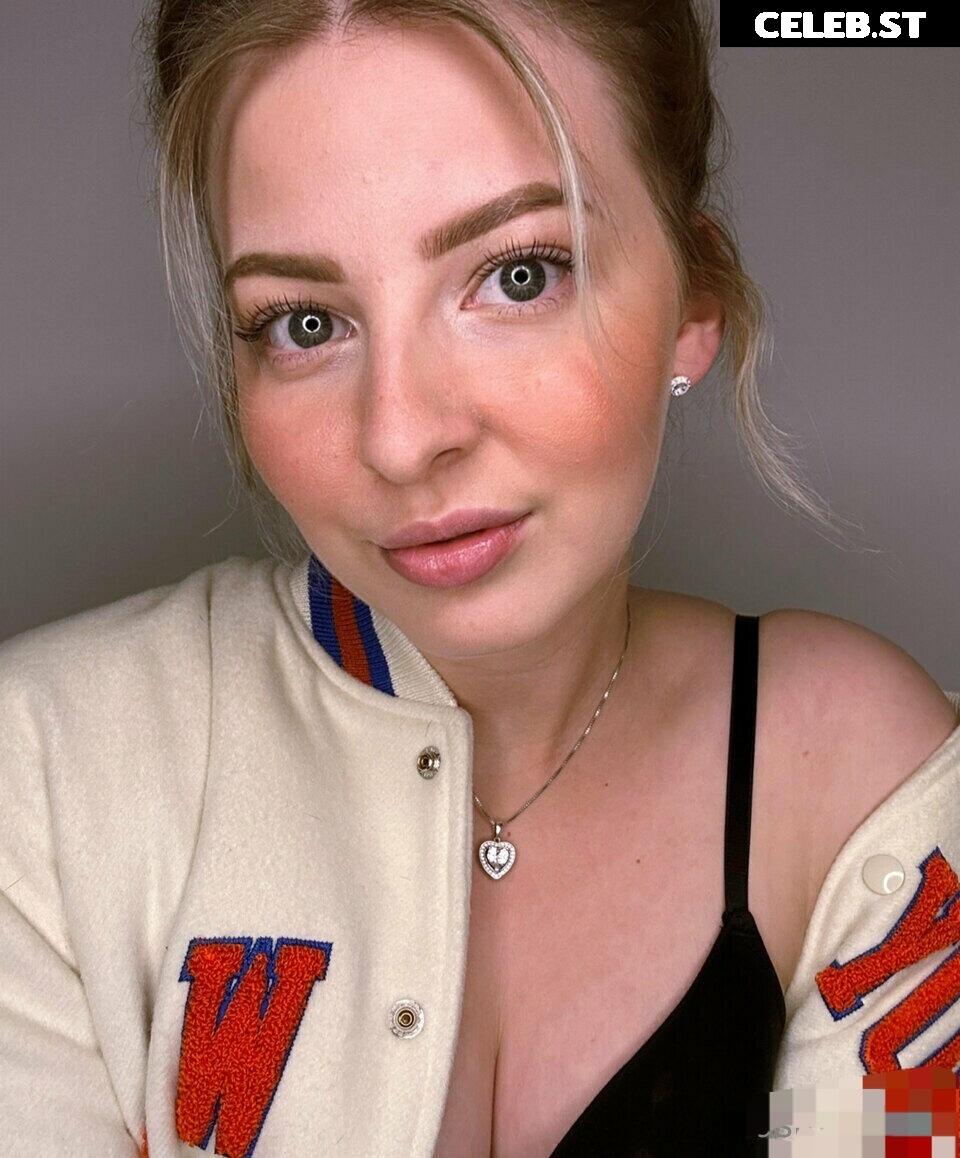ASMR Janina Image 1030990