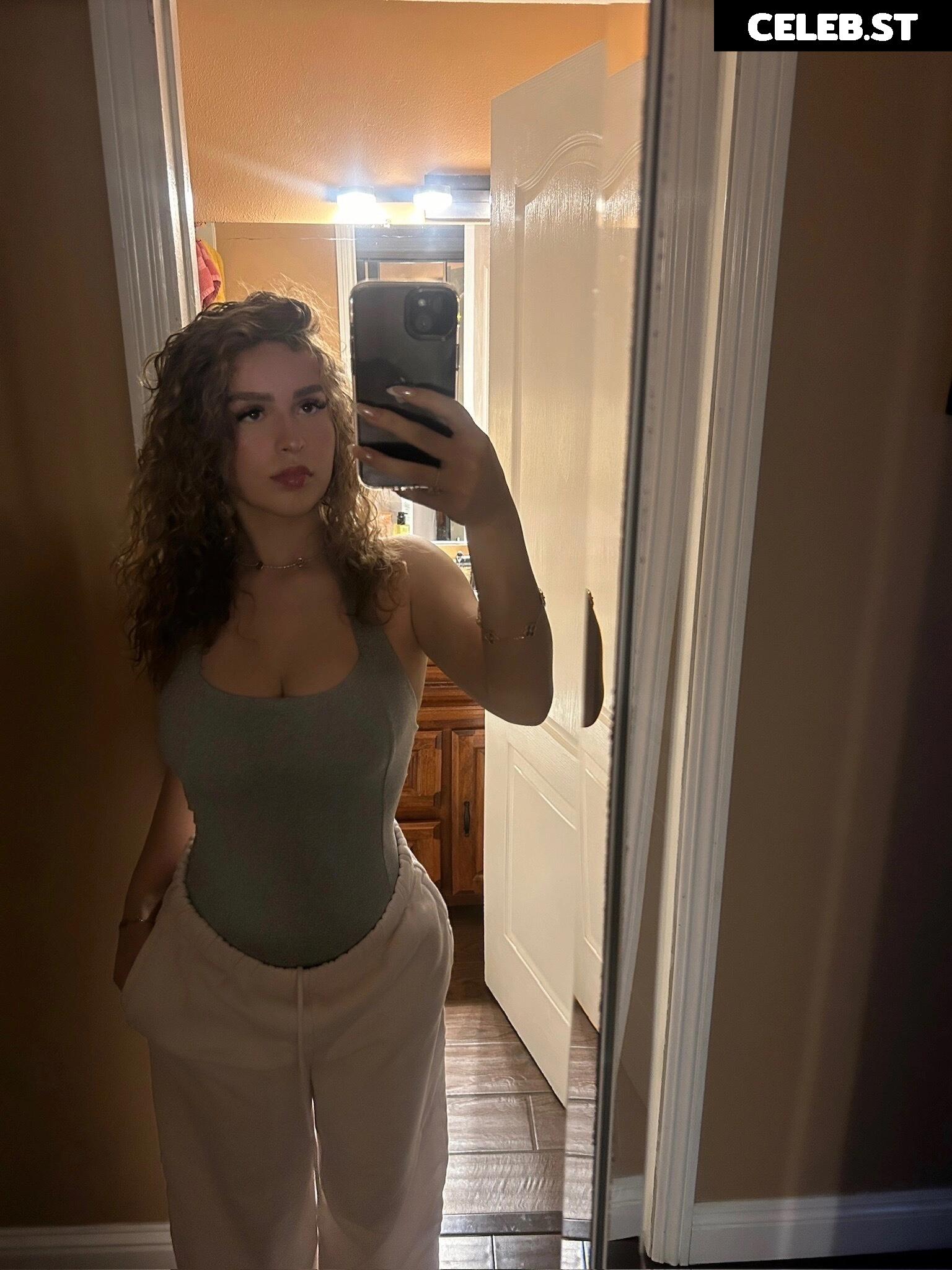 Simplyneidaa Image 10309653