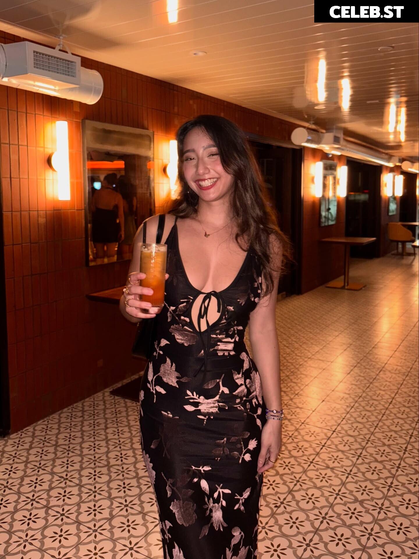 Sabrina Pezeshkian | sabadabadoodle | sabababaroo Image 10309054