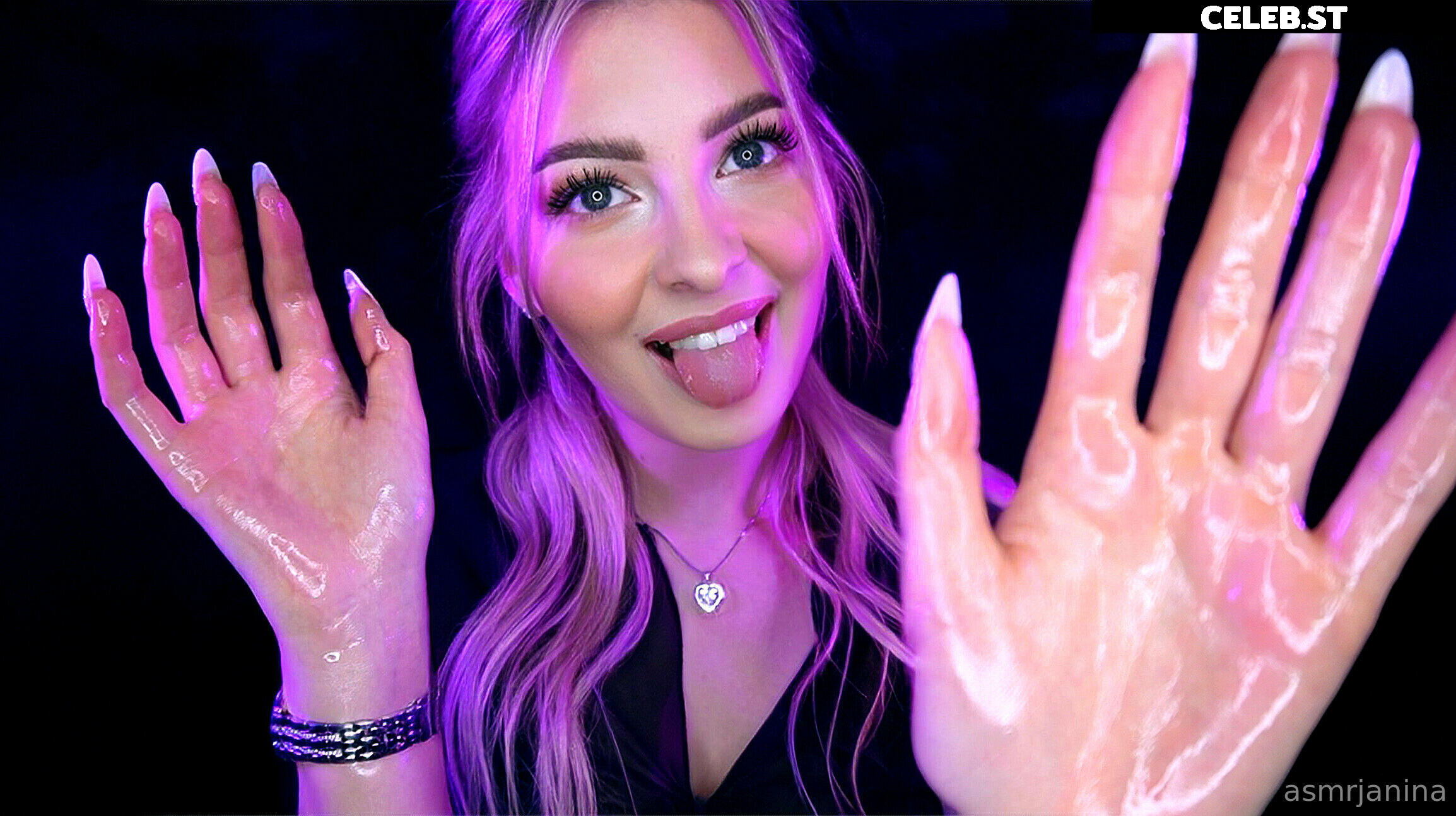 ASMR Janina Image 1026029