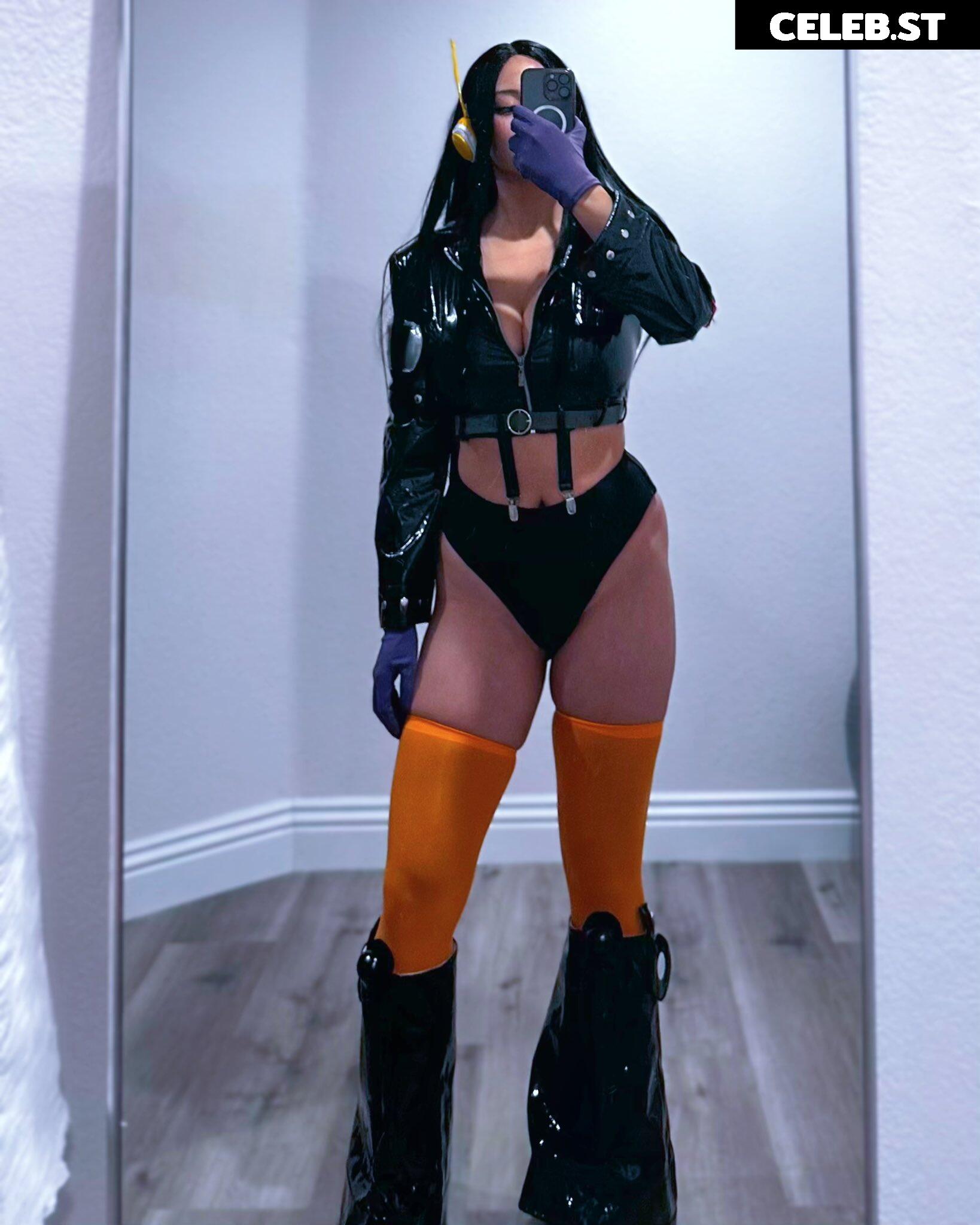 ammeerrss | waifuamerz Image 10270477