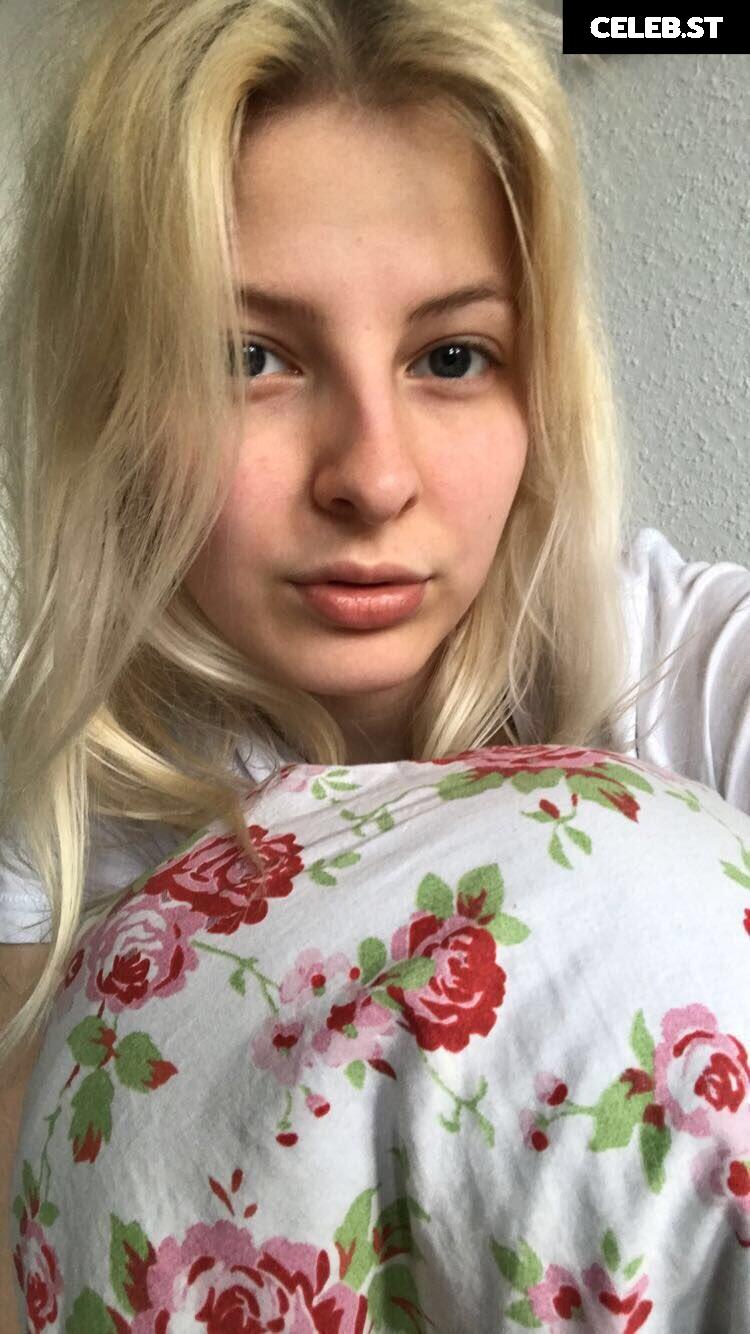 ASMR Janina Image 1024364