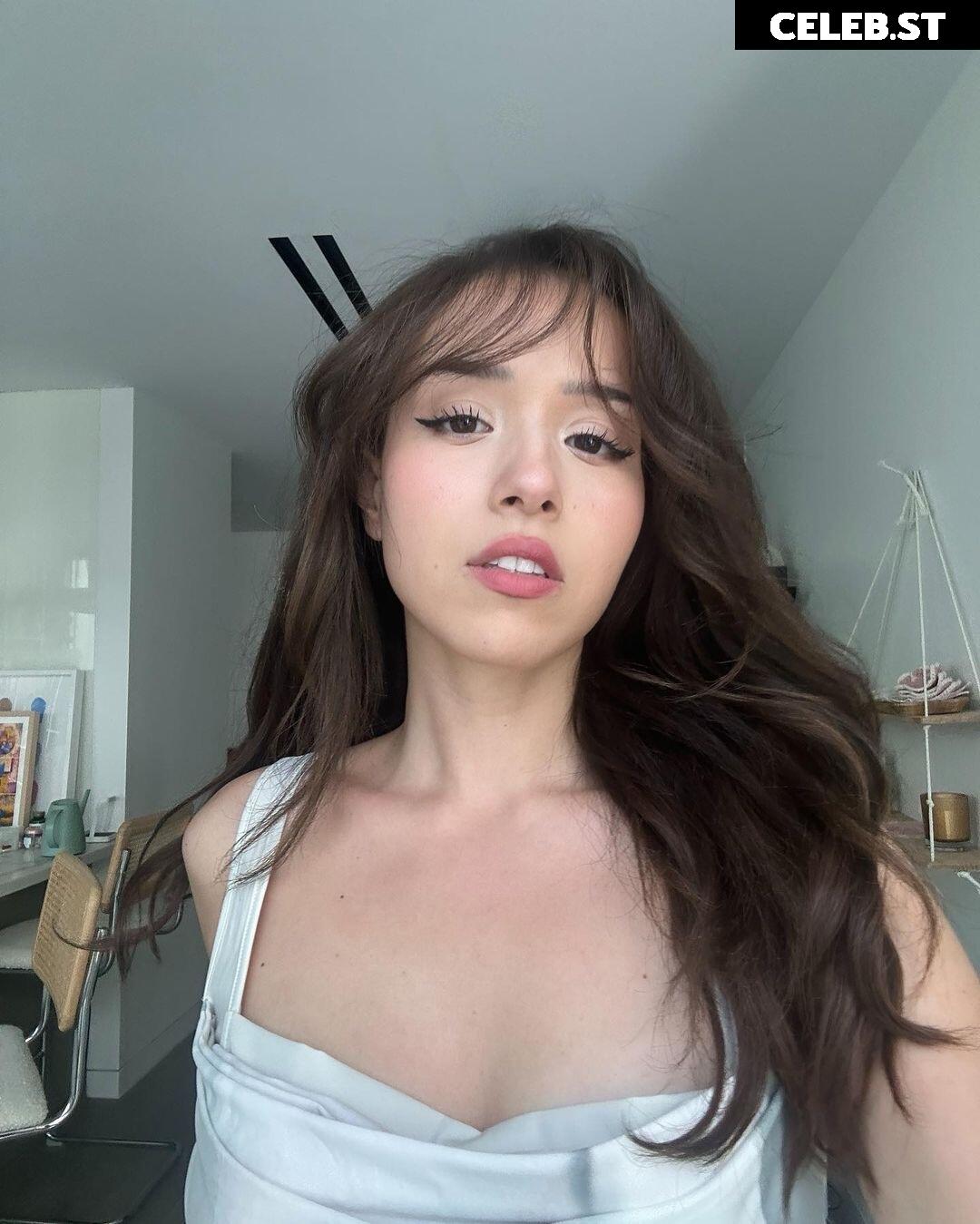 Pokimane Image 1021727
