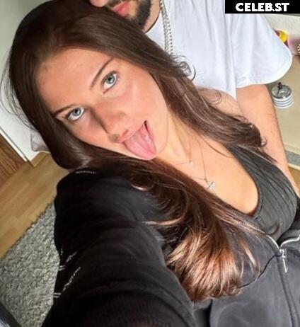 Faye.sxh Image 1021361