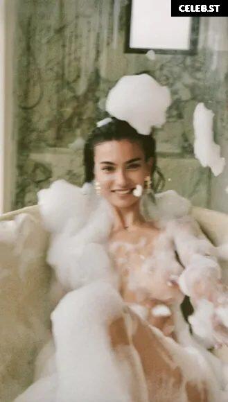 Kelly Gale Image 10227735