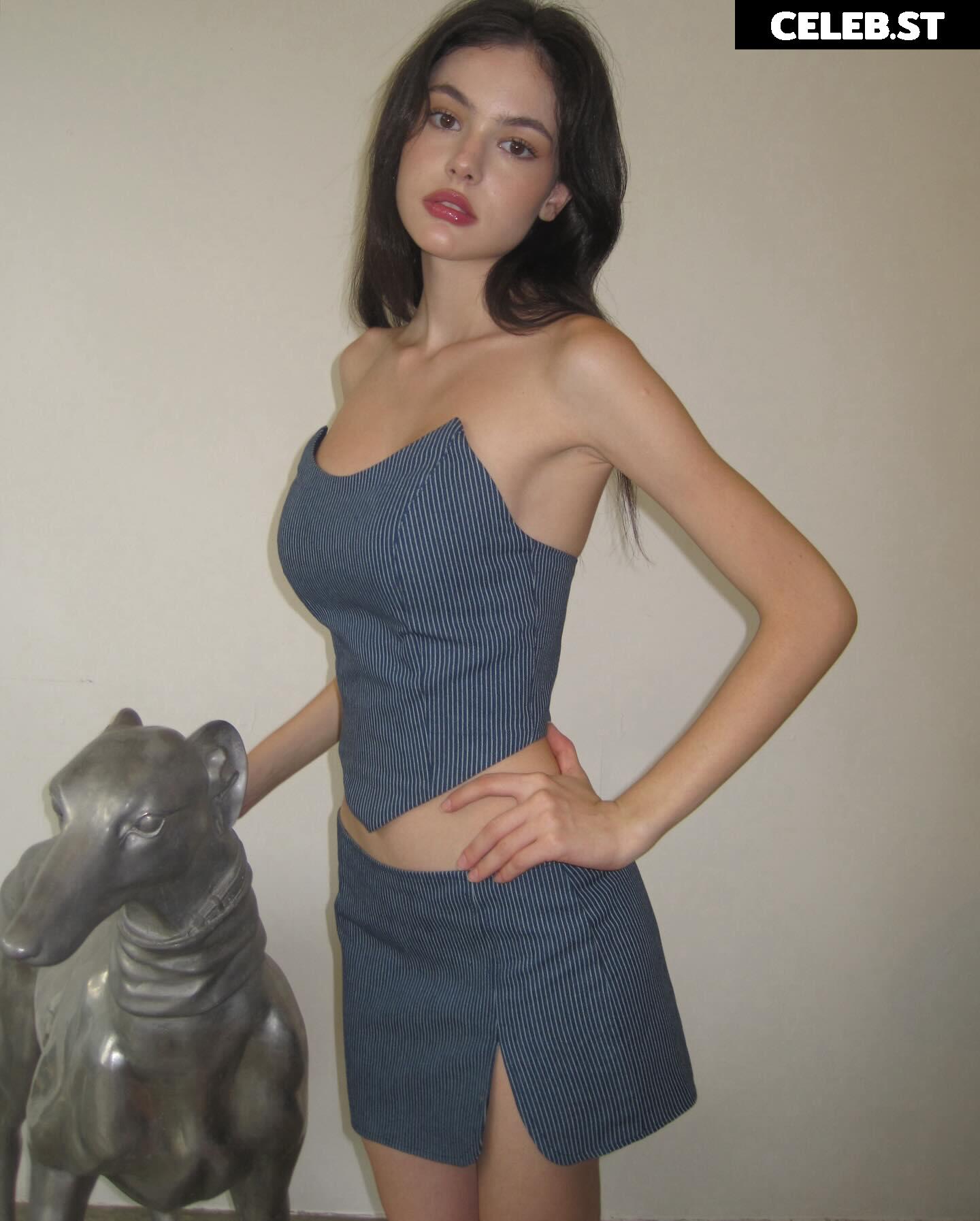 Sonya Zoloeva Image 10222742