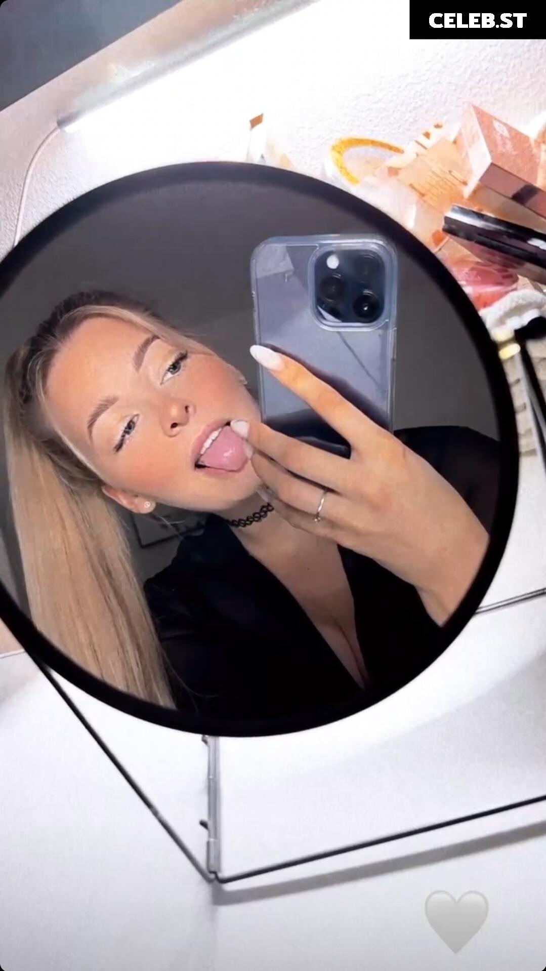 ASMR Janina Image 1023546