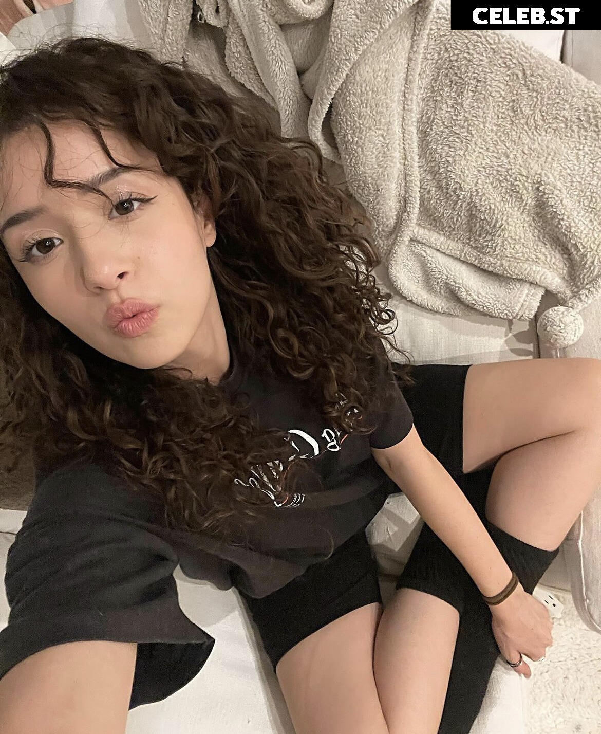 Pokimane Image 1029433