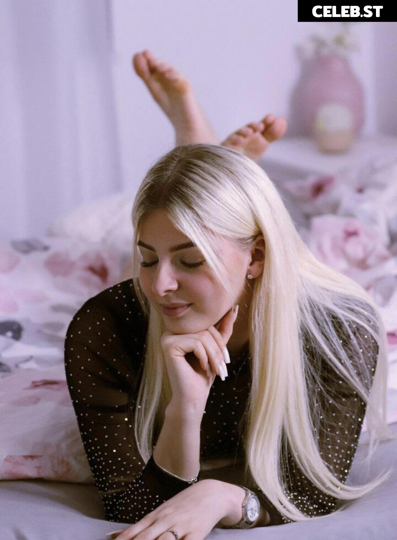 ASMR Janina Image 1029251