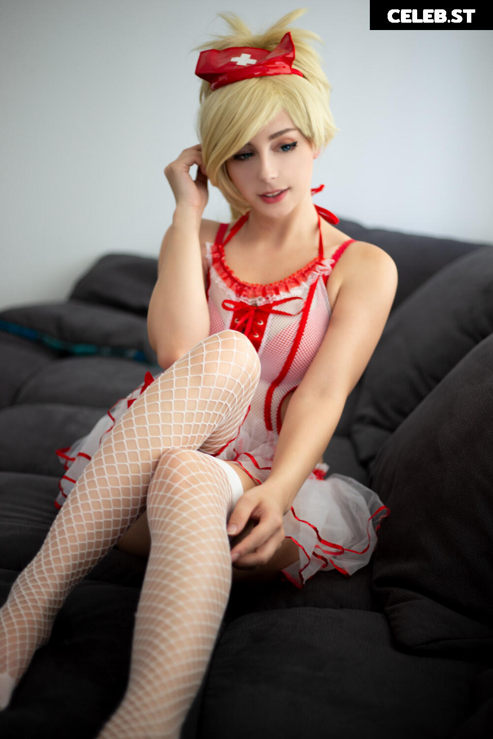 JenNyan Image 1029229