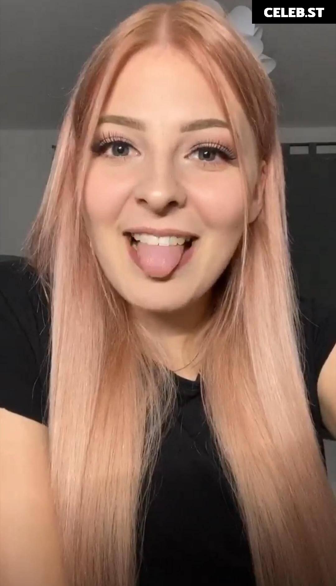 ASMR Janina Image 1028674