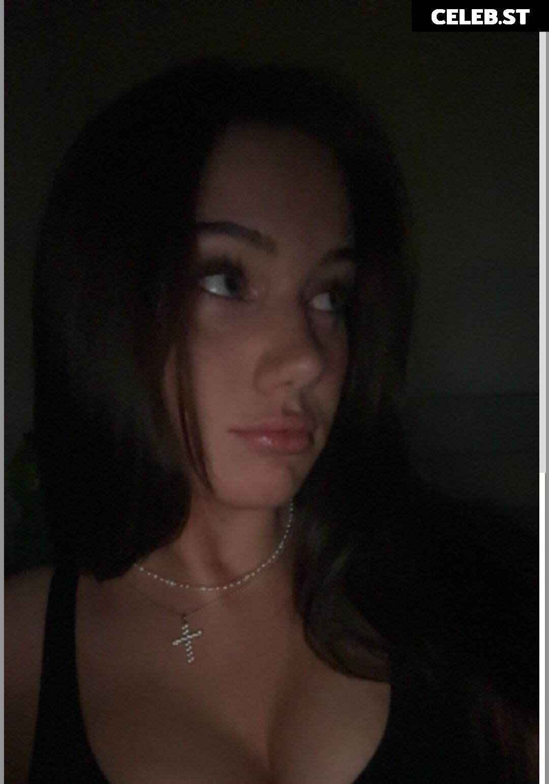 Faye.sxh Image 1028909