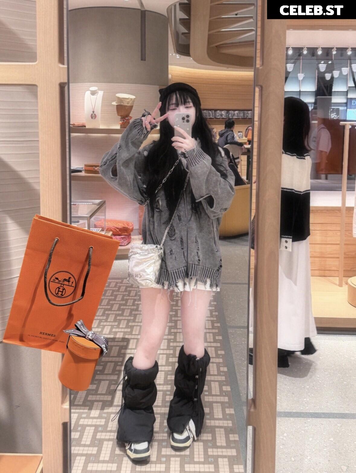 Luvuhiki | luvhiki | iamriri | m_zzi | mo_zzi Image 10155059