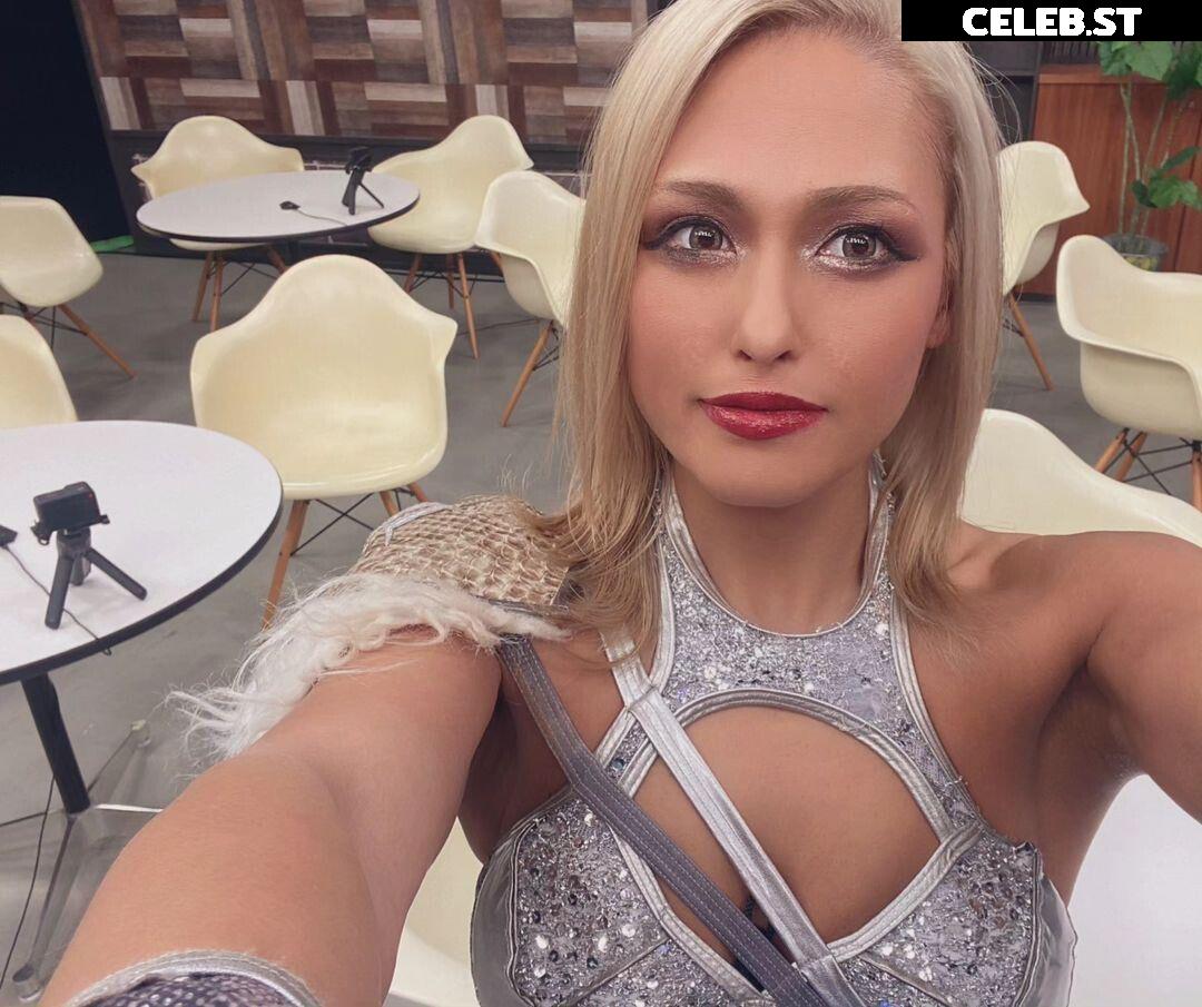 Giulia - Stardom Image 10154146