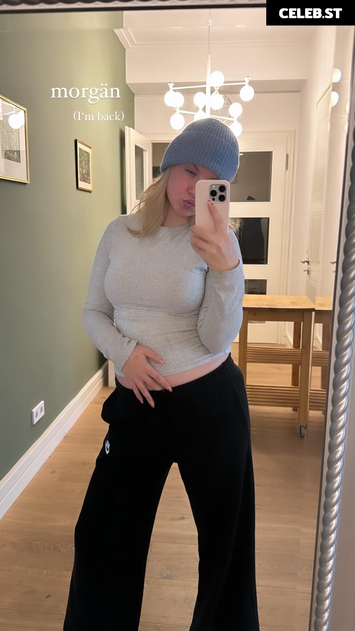 KellyMissesvlog Image 1015401