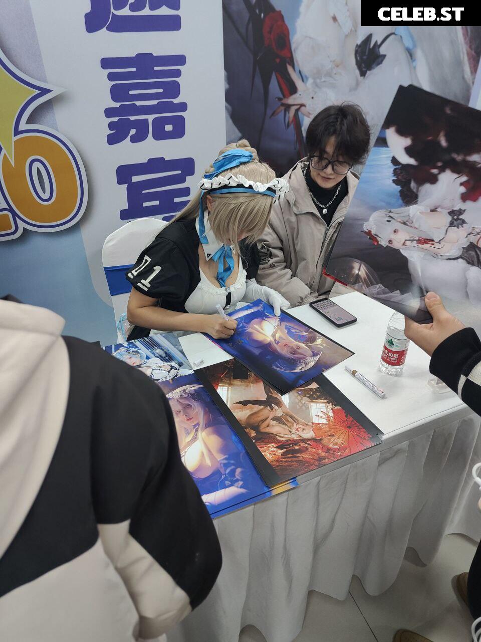 Natsume Natsume0v0 Image 10156453