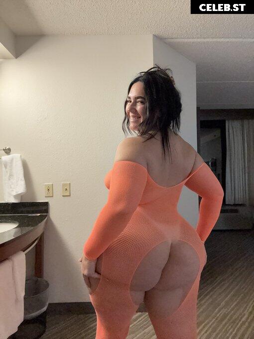 Alex Blair | itsalexblair | thecurvyfoxx Image 10165290