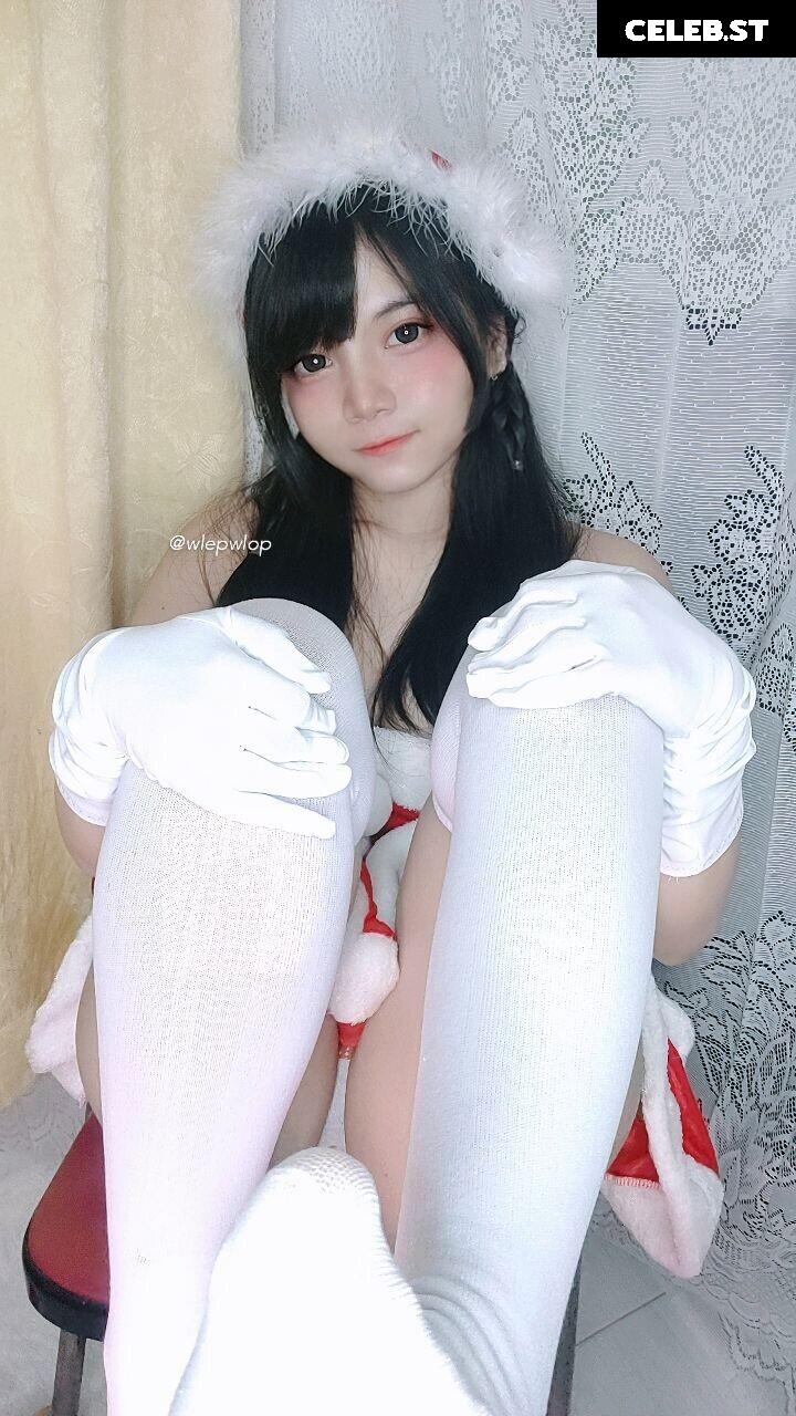 Angel chan | wlep wlop | menruinyanko_ Image 10161792