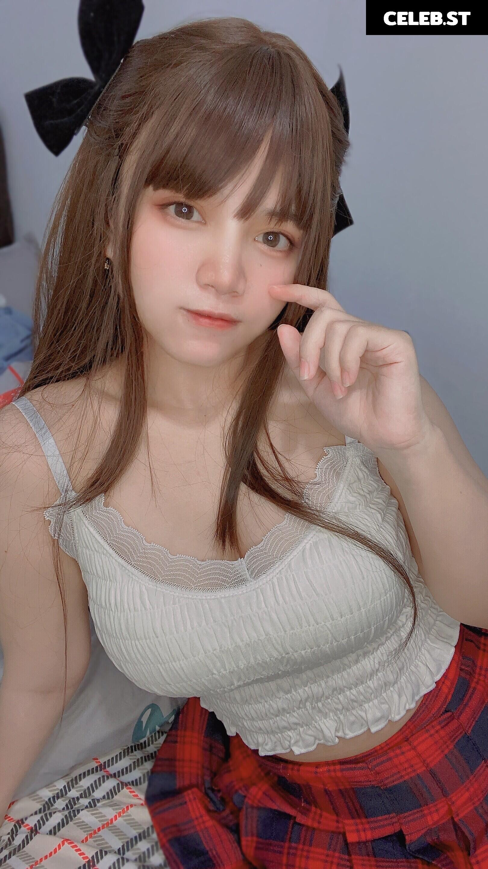 Angel chan | wlep wlop | menruinyanko_ Image 10161680