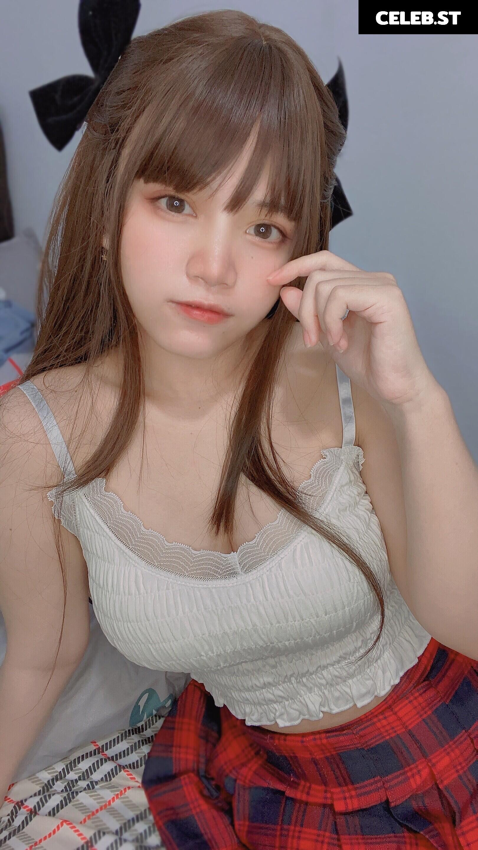 Angel chan | wlep wlop | menruinyanko_ Image 10161679