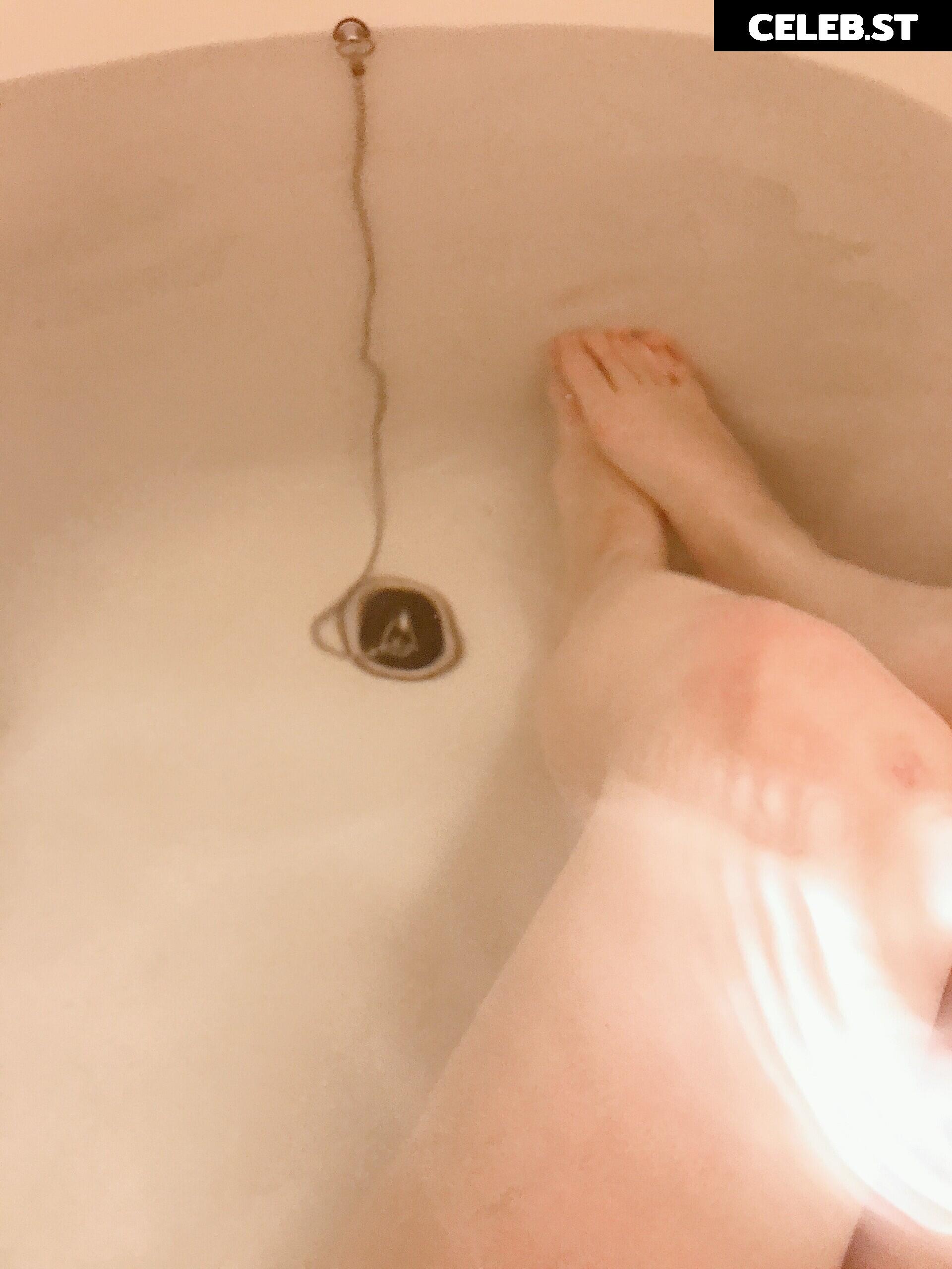 でで (爆乳♡Hカップちゃん)-Dede Image 10160648